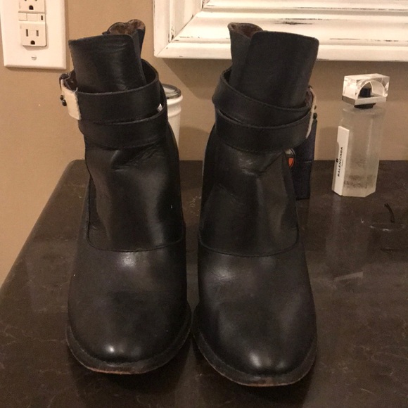 Elizabeth and James Black Booties - Picture 1 of 5